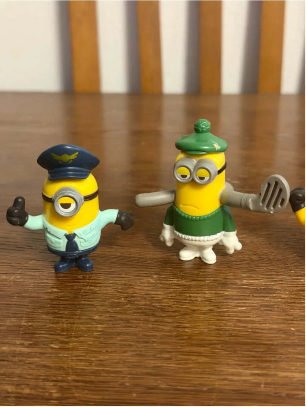 Despicable Me Minions Mini Figures Lot of 4 Pilot Chef Prisoner Character Toys